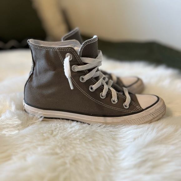 Converse All star chuck Taylor gray high tops woman’s size 7.5-Mens 5.5 - Picture 1 of 8